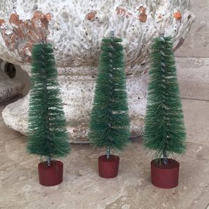 Vintage Wire Bottle Brush Treed